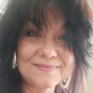 Meet your Posher, Joann